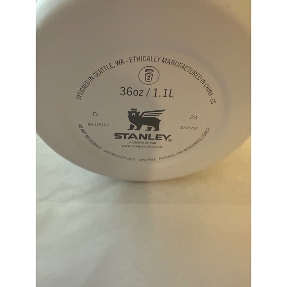 Stanley Aerolight IceFlow Water‎ Bottle 36oz White Insulated Stainless Steel - Picture 4 of 8